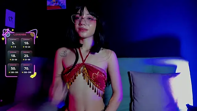 KittyMadiのライブXXXチャット