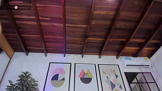 Chatroom XXX en direct de MiaKay1