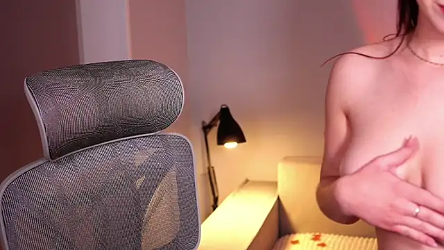 Chat +18 de WhyEmmyCry ao vivo