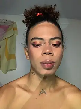 XXX chat uživo modela julietha_sexy