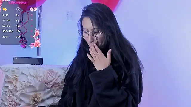 دردشة NayeCloud الجن سية المباشرة