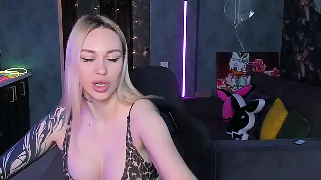 Chat XXX en directo de Blckmirrorr