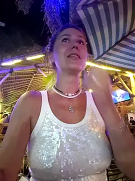 CelynaRoss live XXX chat