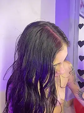 sharlot24 – Naživo XXX chat