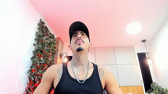 Donovan_Desmond Webcam Show