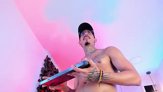 Donovan_DesmondのライブXXXチャット