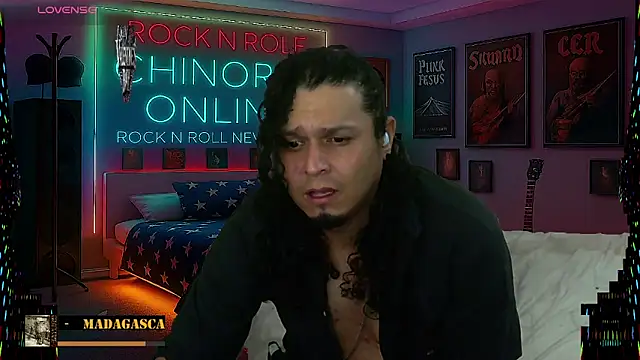 chino_roz webkamerás műsora