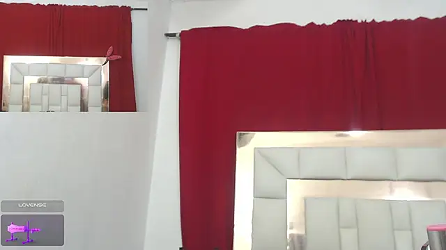 candyrojas 网络视讯表演