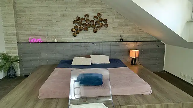 Chat XXX ao vivo de hornyb33_