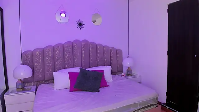 Amy_Ferreira Adlı Modelin Canlı XXX Sohbeti