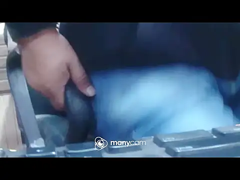 pussyrider1-4u Chat XXX in diretta