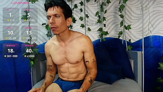 TheKing_39_ live XXX chat