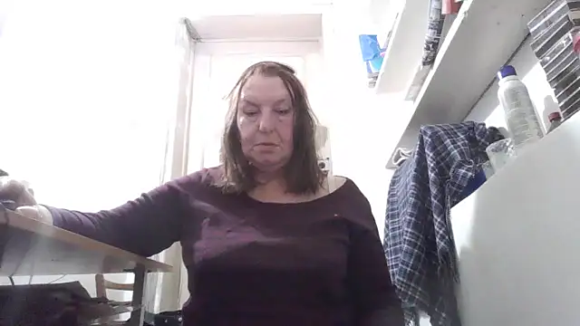 دردشة AnnaLive570 الجنسية المباشرة