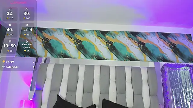 Chat +18 de IsaDiiaz ao vivo