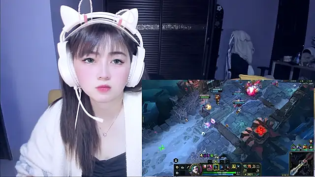 yuki3366 Adlı Modelin Canlı XXX Sohbeti