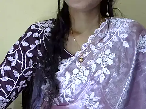 Shab_M Adlı Modelin Canlı XXX Sohbeti