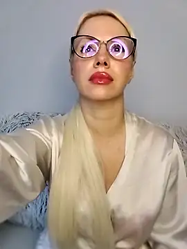 Mazlik27 লাইভ XXX চ্যাট