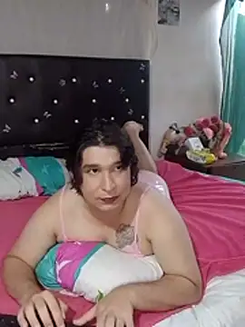 Kaissydoll: διαδικτυακό σόου στην κάμερα