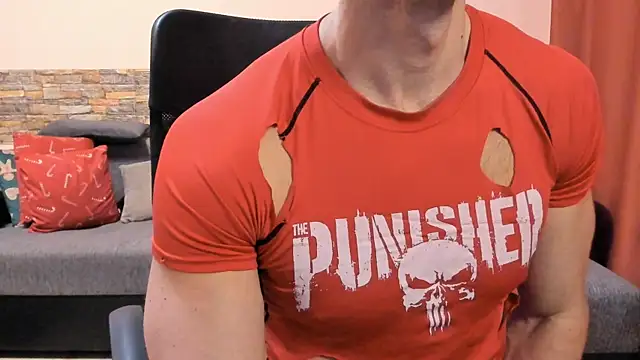 HotHunkTrainer Show Webcam