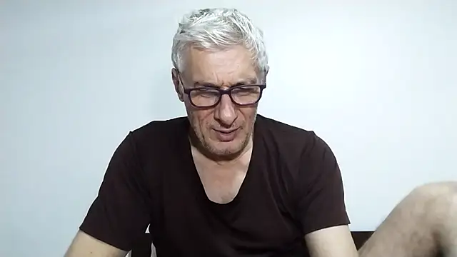 BIGUNCUTHARDCOCK Show Webcam