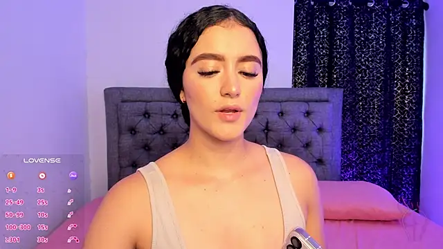 Kathiaa-lee élő XXX-chatje