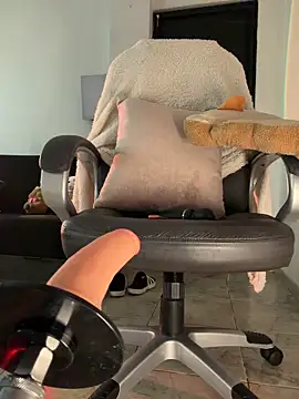 Živý XXX chat aly_golden_