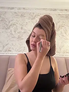 KikiWatson – Naživo XXX chat