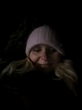 Lana-murr élő XXX-chatje