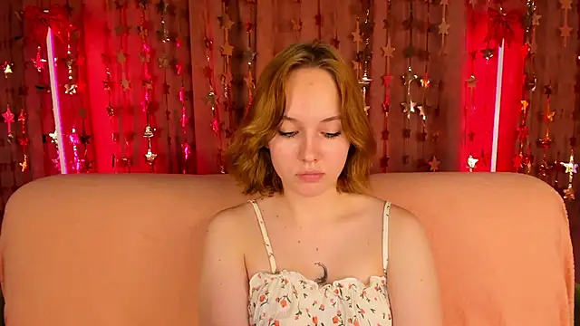 Онлайн чат XXX RikkiChoco