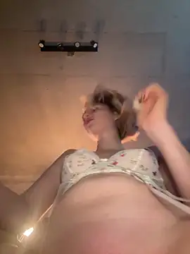 Pertunjukan Kamera Web RollDollsi