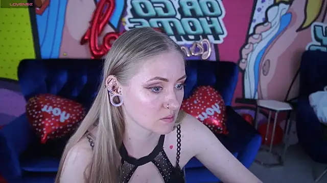 DramaQuenns' Live XXX Chat