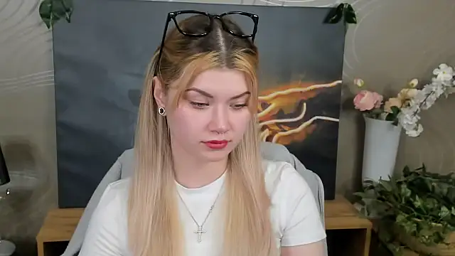 YongGIinski Adlı Modelin Web Kamerası Şovu