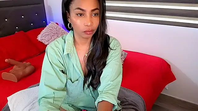 แชท XXX สดของ Kaylani24