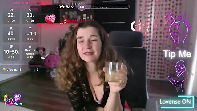 Chatroom XXX en direct de SofiaBoone