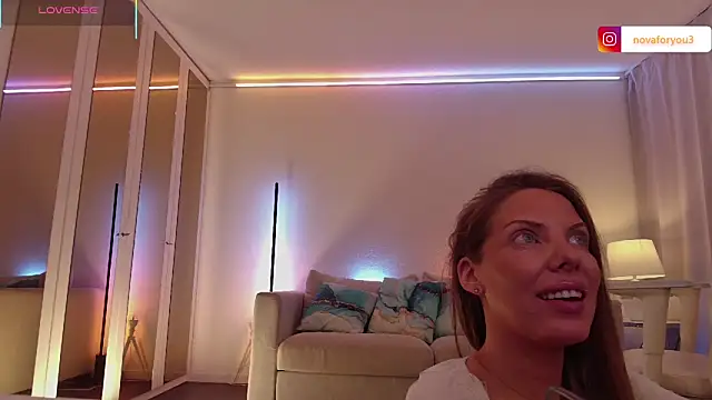 Webkamerová show Nova-Lee