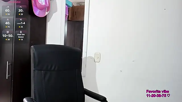 Andy_Roses Chat XXX in diretta