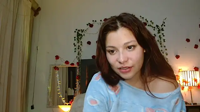 XXX chat uživo modela 3littles