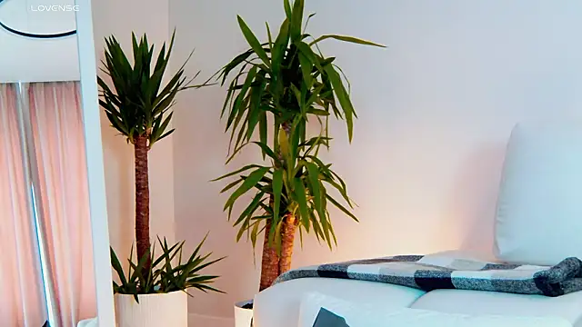 دردشة Miss_Magic_Eyes_ الجنسية المباشرة