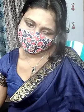 Hotty_Kavita élő XXX-chatje