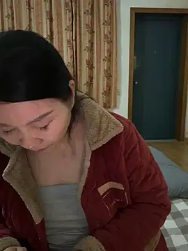 xiiuuff18 Chat XXX live