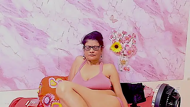 Онлайн чат XXX IndianAllure