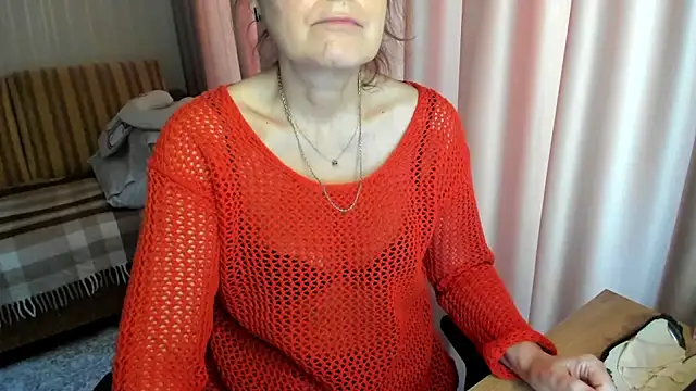 lauraoven Adlı Modelin Canlı XXX Sohbeti