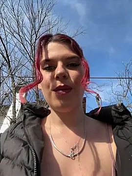 Chat +18 de RiriRoseey ao vivo