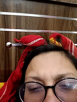 piryasharma005 网络视讯表演