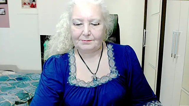 GrannyAlisa Webcamshow