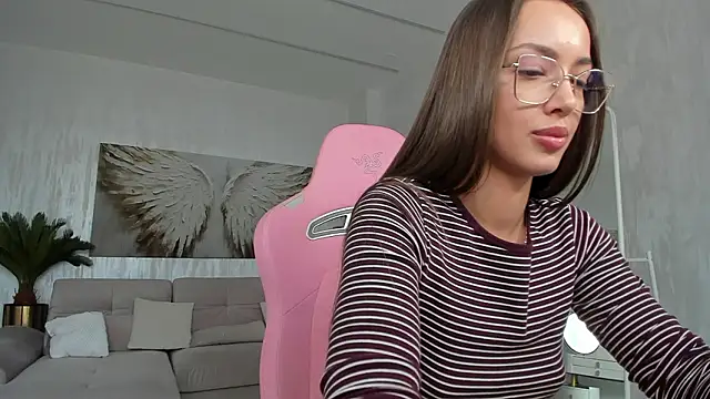 Chat +18 de TiffanyHouston_ ao vivo