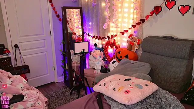 Angel-Lewd-Cake Live XXX-Chat