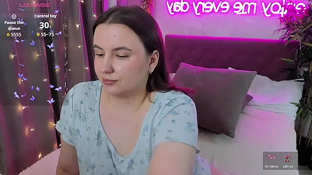 Chat XXX en directo de FeralPeach