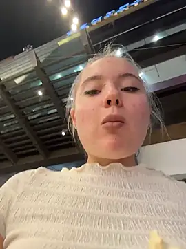 VineraSweet: απευθείας συνομιλία ΧΧΧ