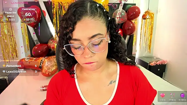 แชท XXX สดของ antonelllepiercee